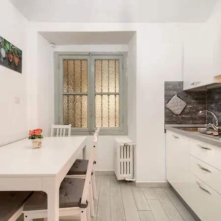 Central Porta Susa Apartment *