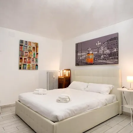 Central Porta Susa Apartment *